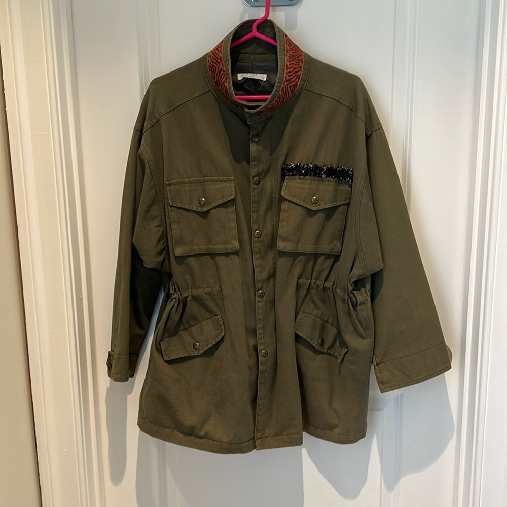Great customized military type jacket, with cute details, size L